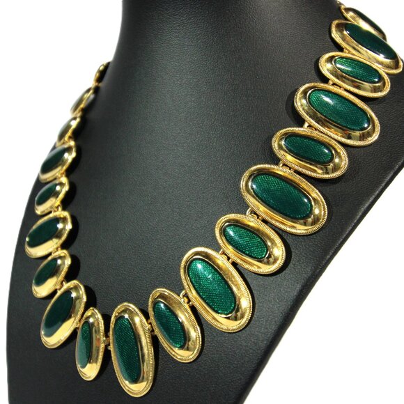 Vintage Courtney G Gold Tone with Green Enamel Necklace - Picture 9 of 11